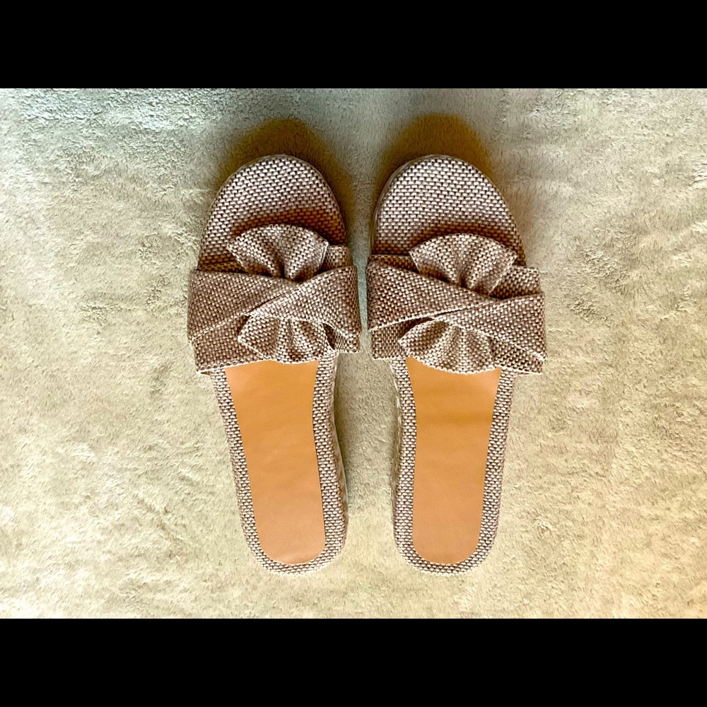 Cute Khaki and White Slip on Sandals